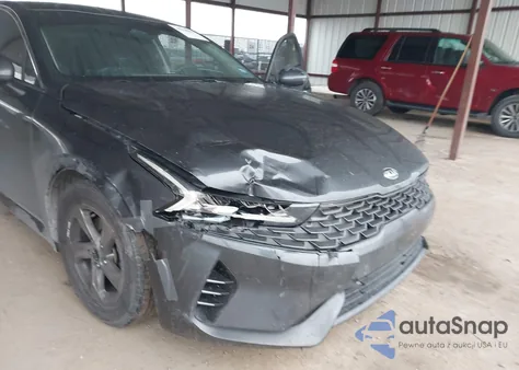 2021 Kia K5 Lxs z USA, uszkodzony, nr VIN 5XXG14J24MG070186